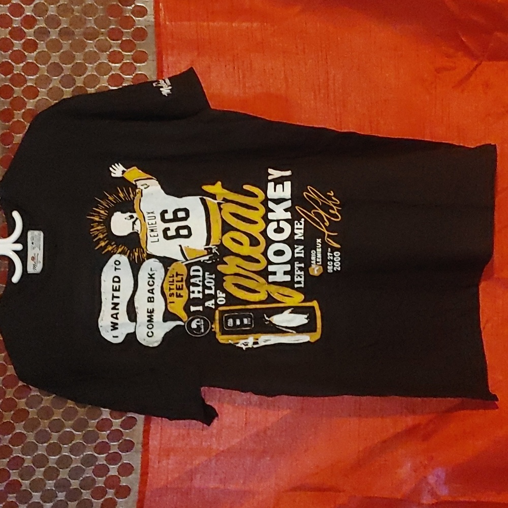 3/$30 Molson Canadian Mario Lemieux Tshirt